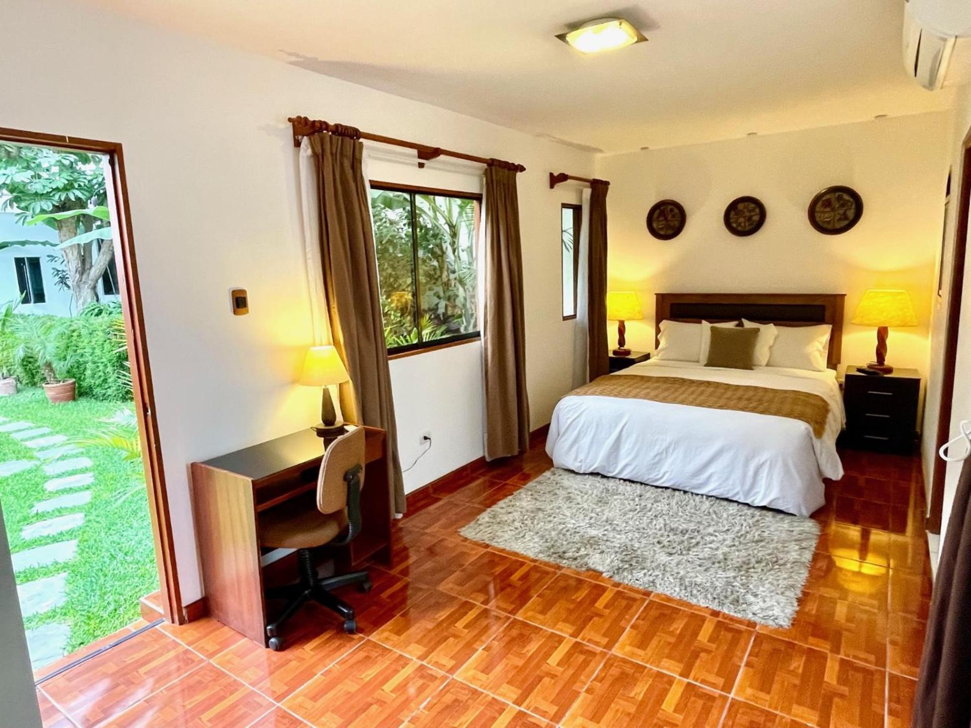 Suite with Garden View - Photo 14