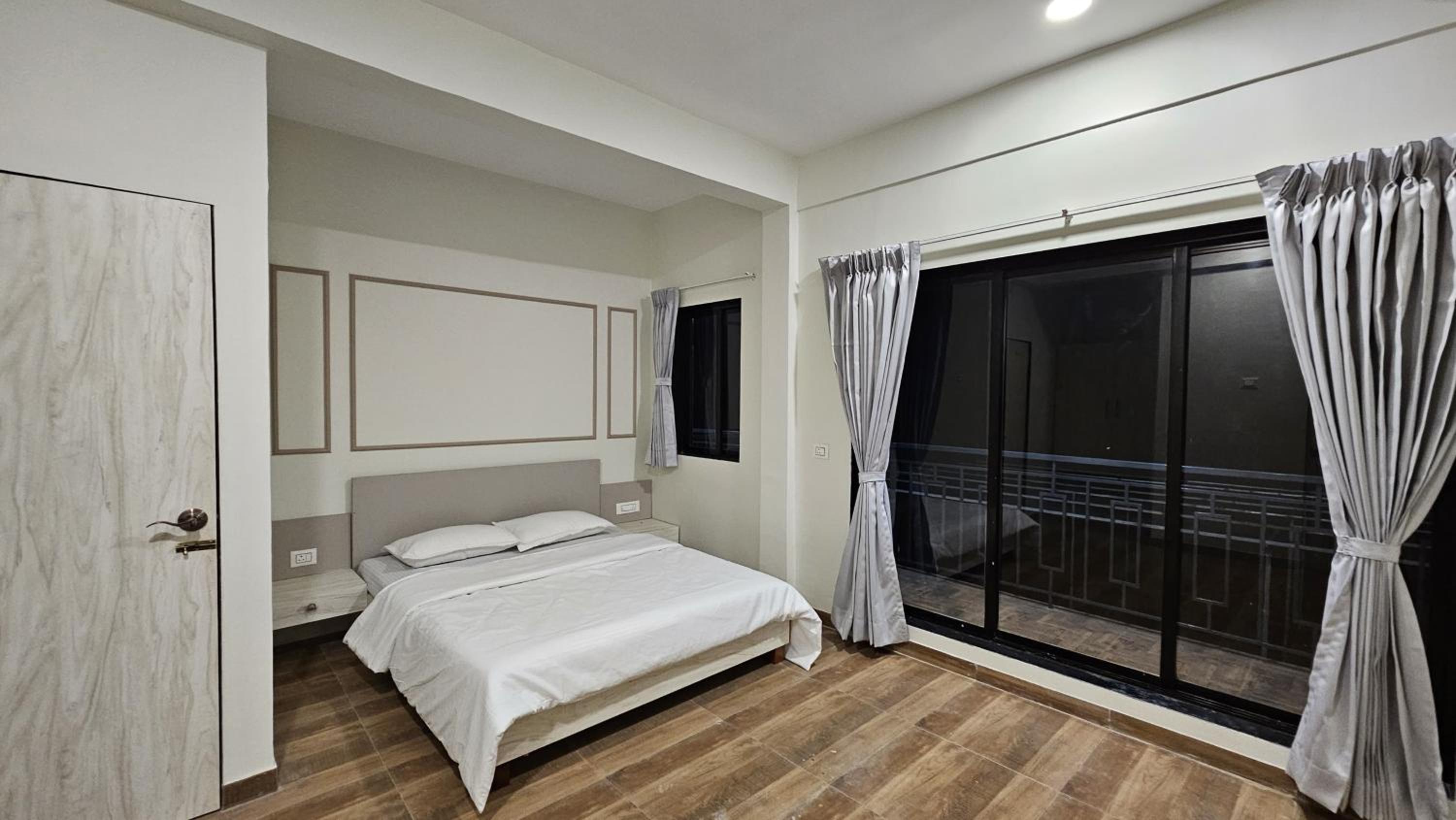 Suite with Balcony photo 3