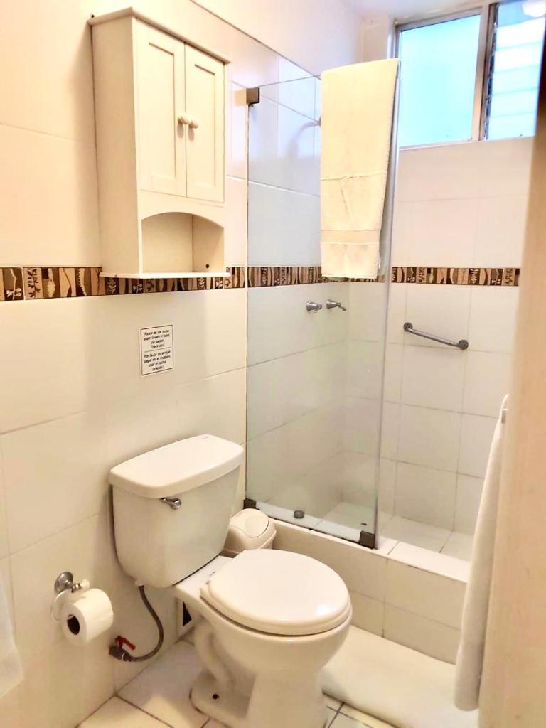 Double Room - Photo 17