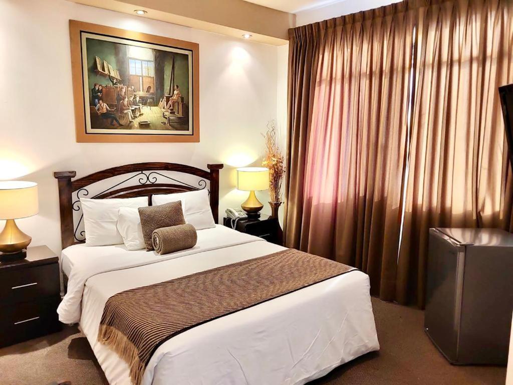 Double Room - Photo 9