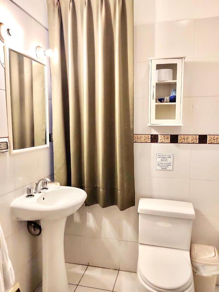 Double Room - Photo 11