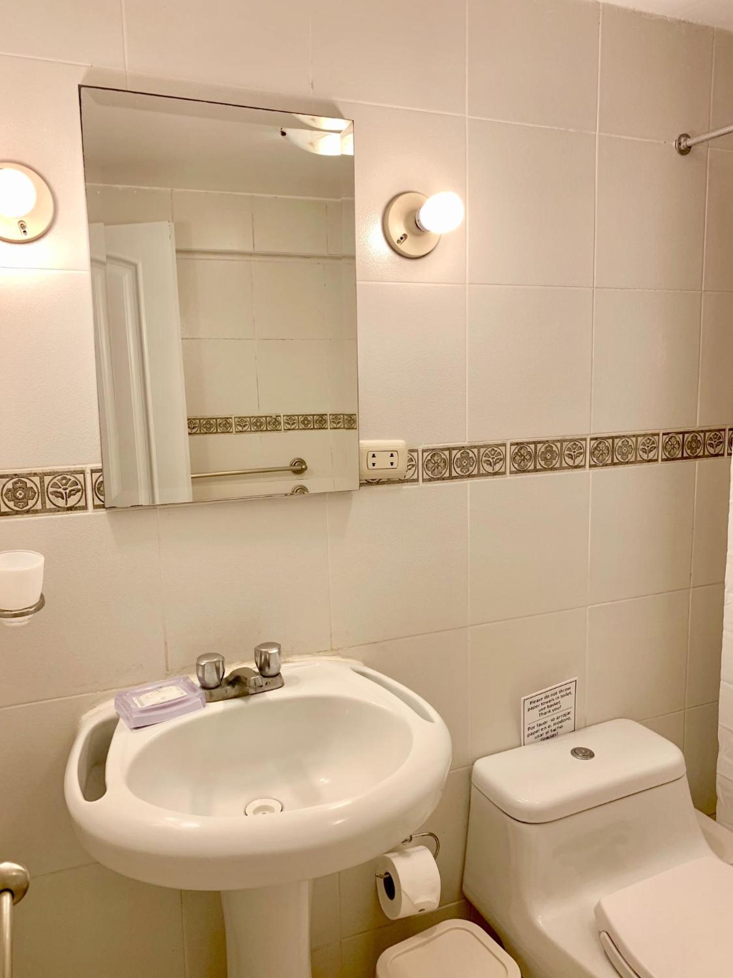 Double Room - Photo 3
