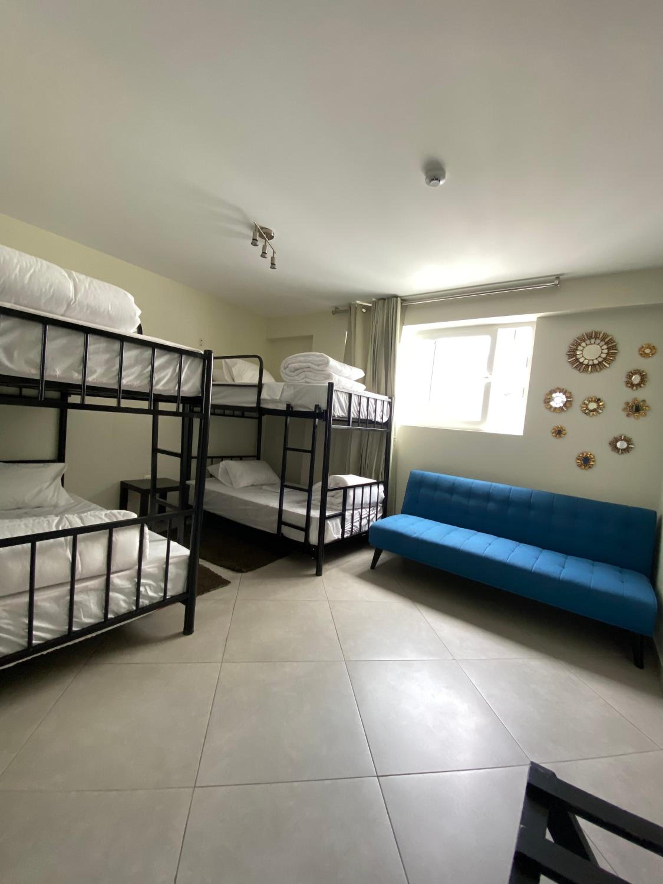 Bed in 8-Bed Mixed Dormitory Room photo 3