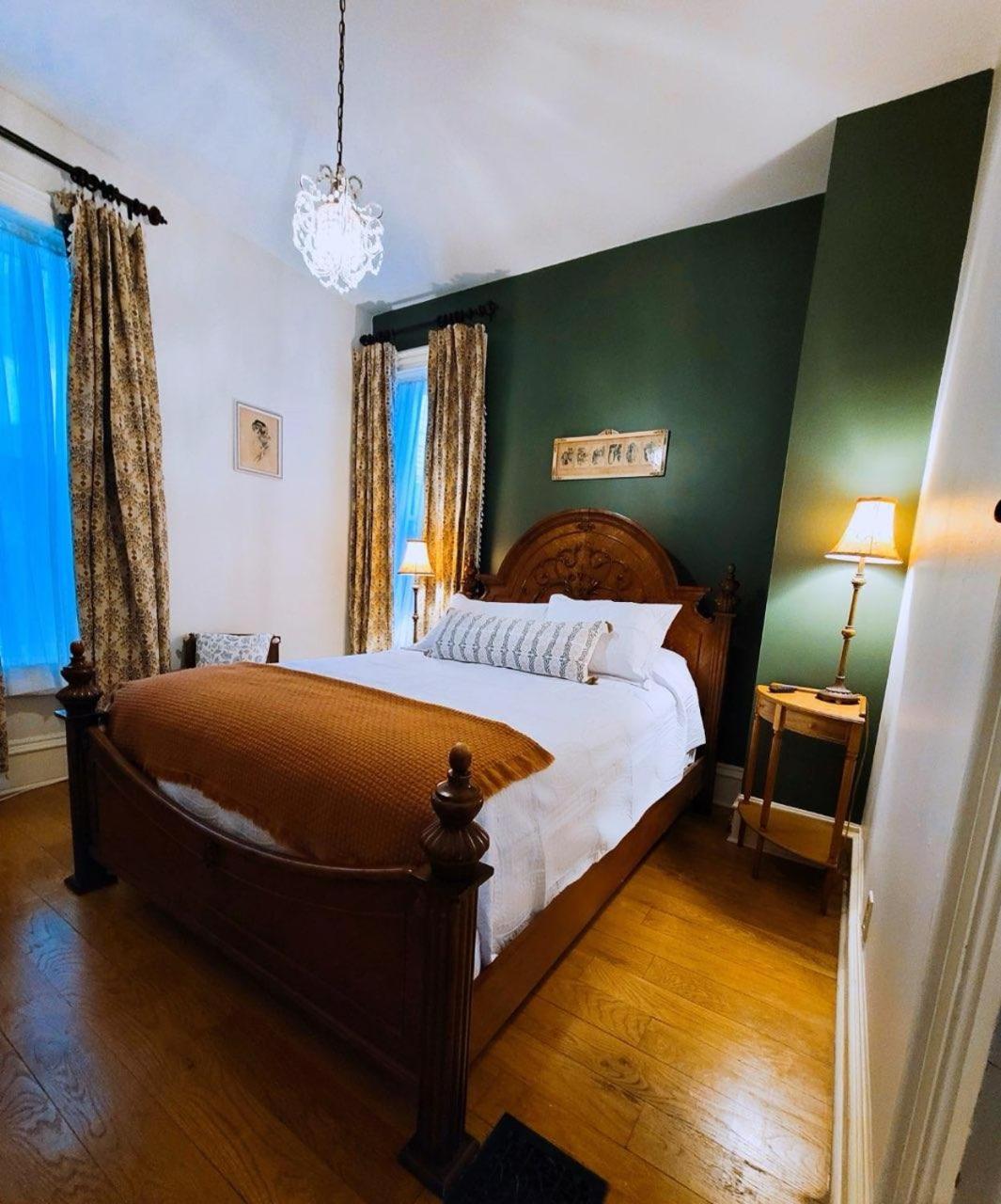 Double Room with Spa Bath photo 1