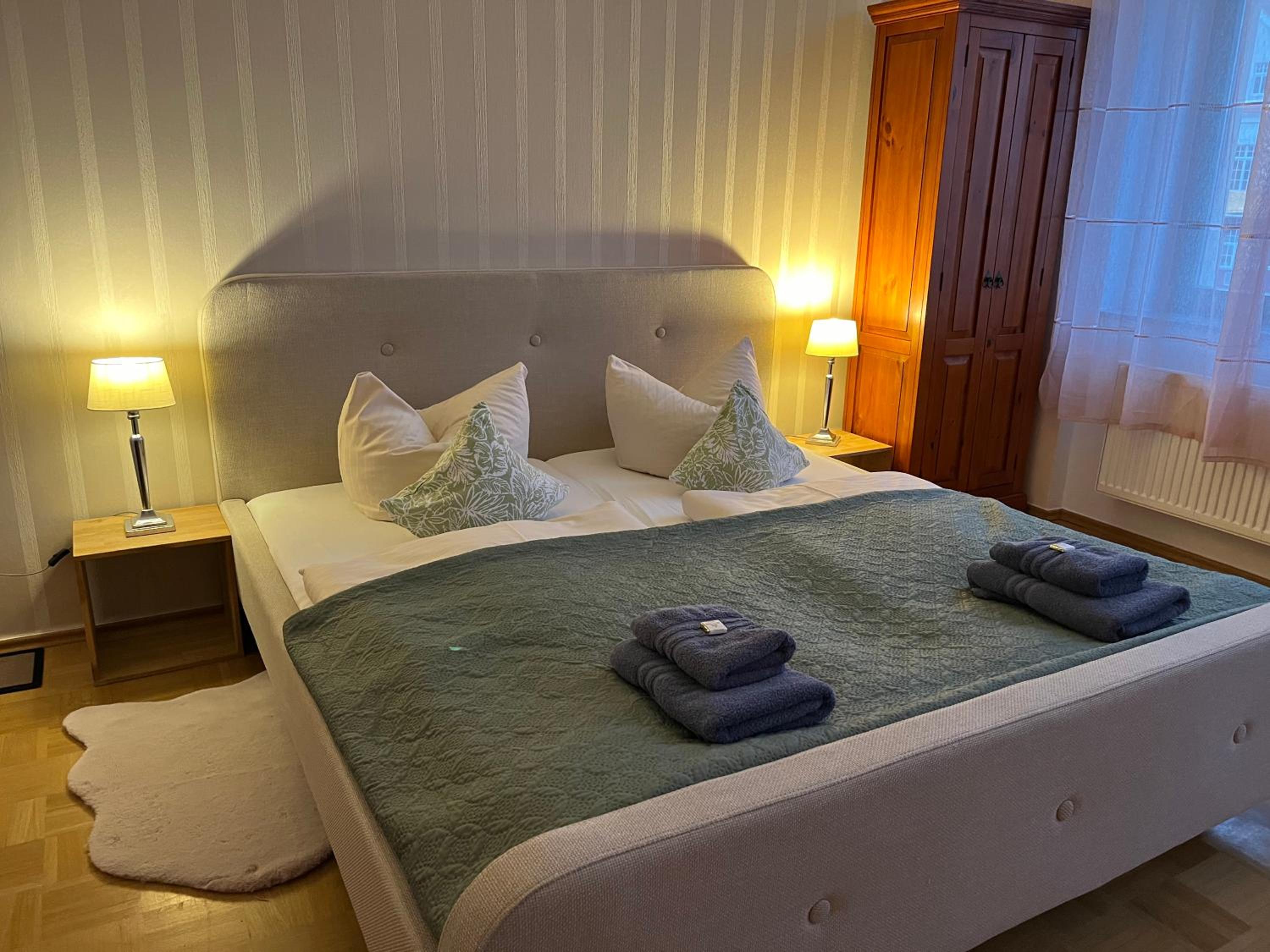 Double Room - Photo 6