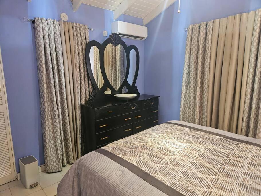 Two-Bedroom House photo 3