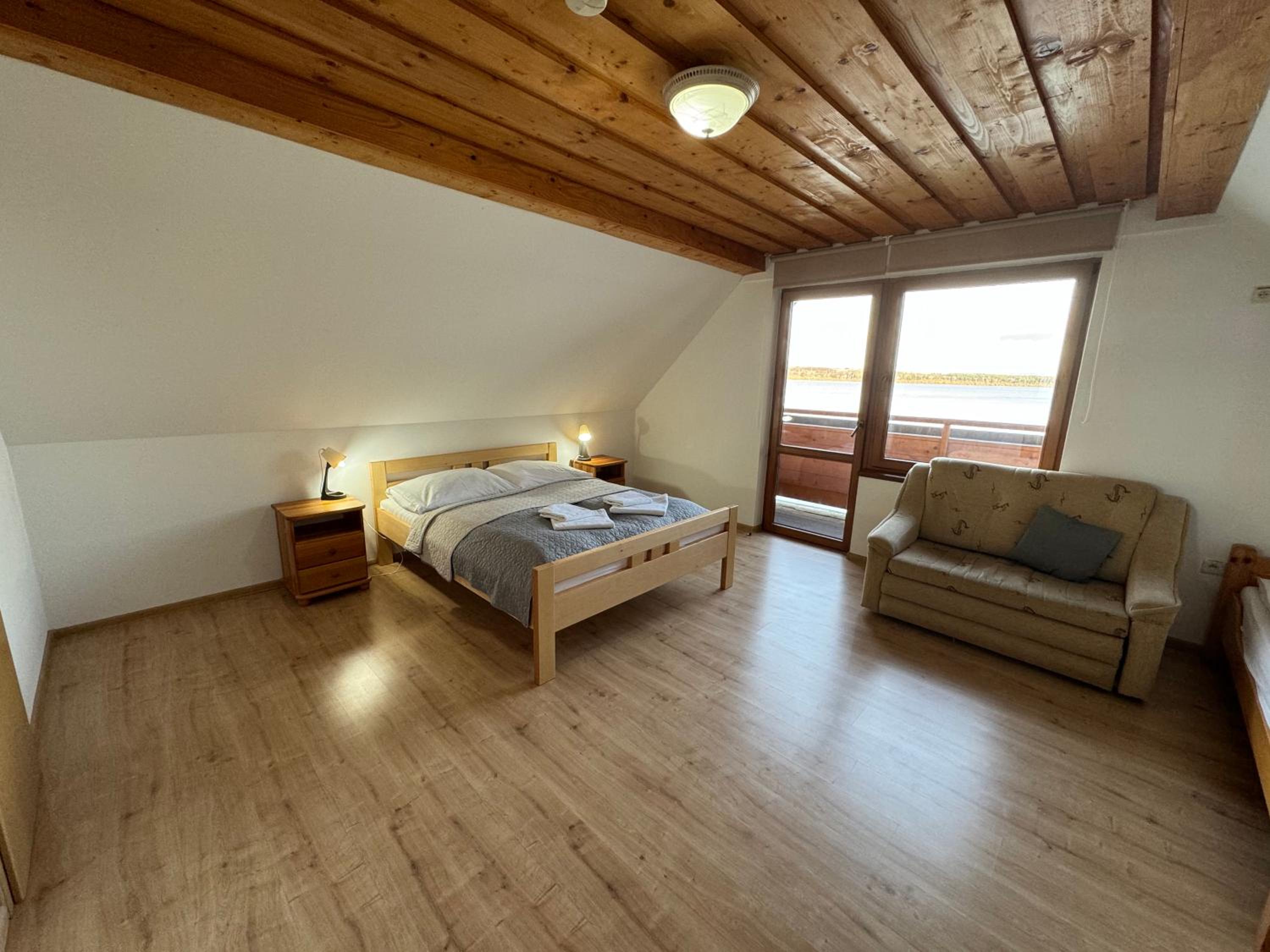 Deluxe Double Room with Balcony photo 1
