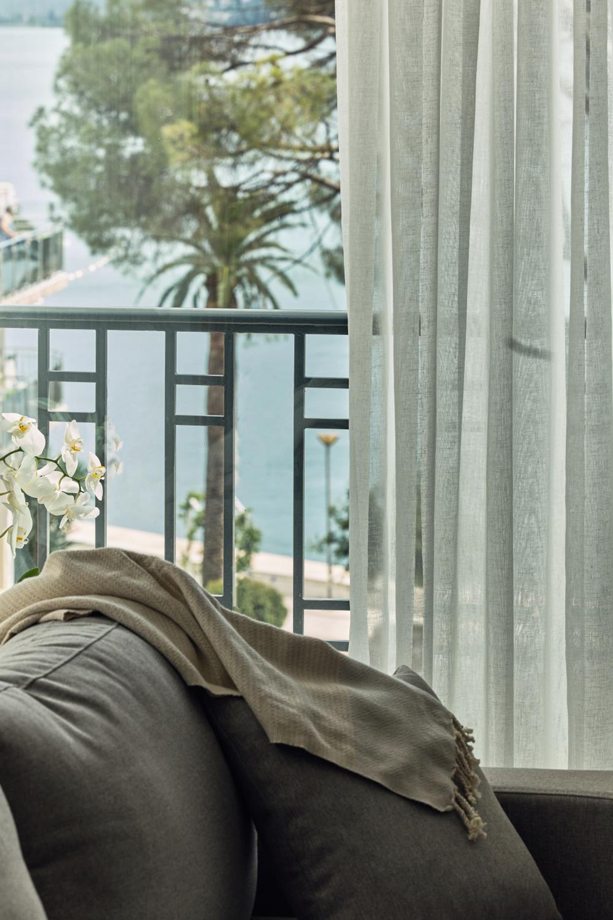 Suite with Side Sea View - Photo 9