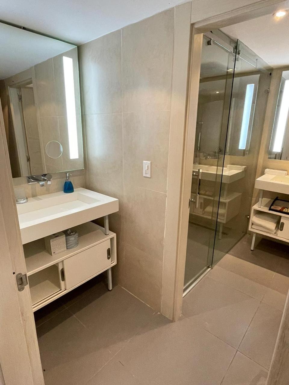 One Bedroom Executive Suite photo 2