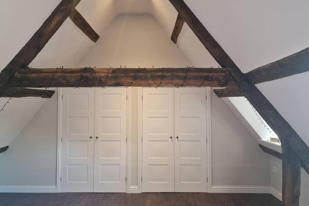 Four-Bedroom House photo 1