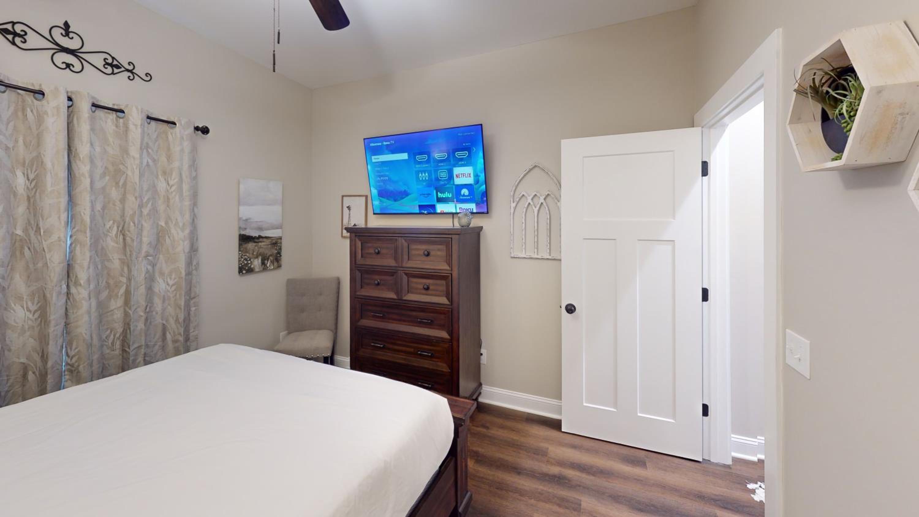 Three-Bedroom House photo 1