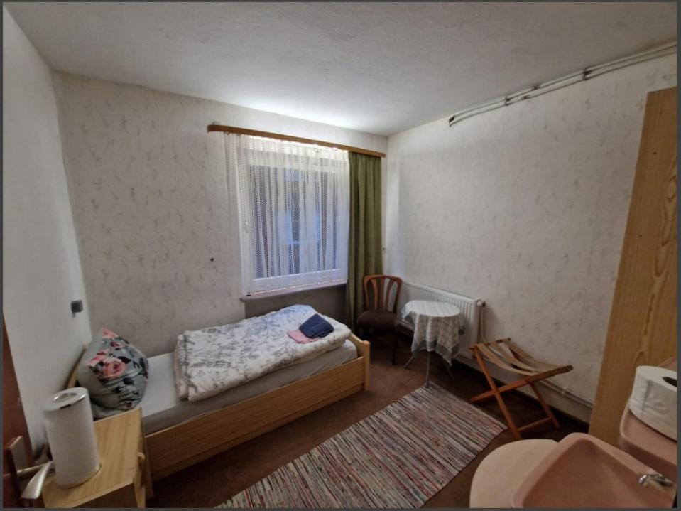 Single Room photo 1