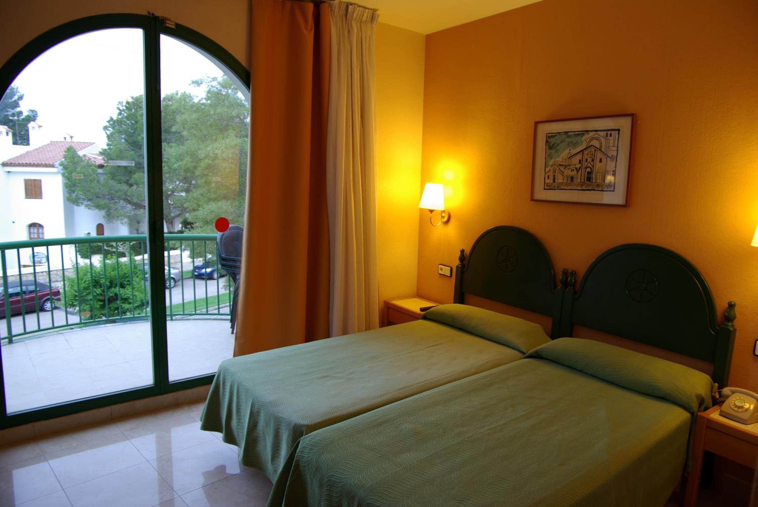 Budget Double Room - Photo 1