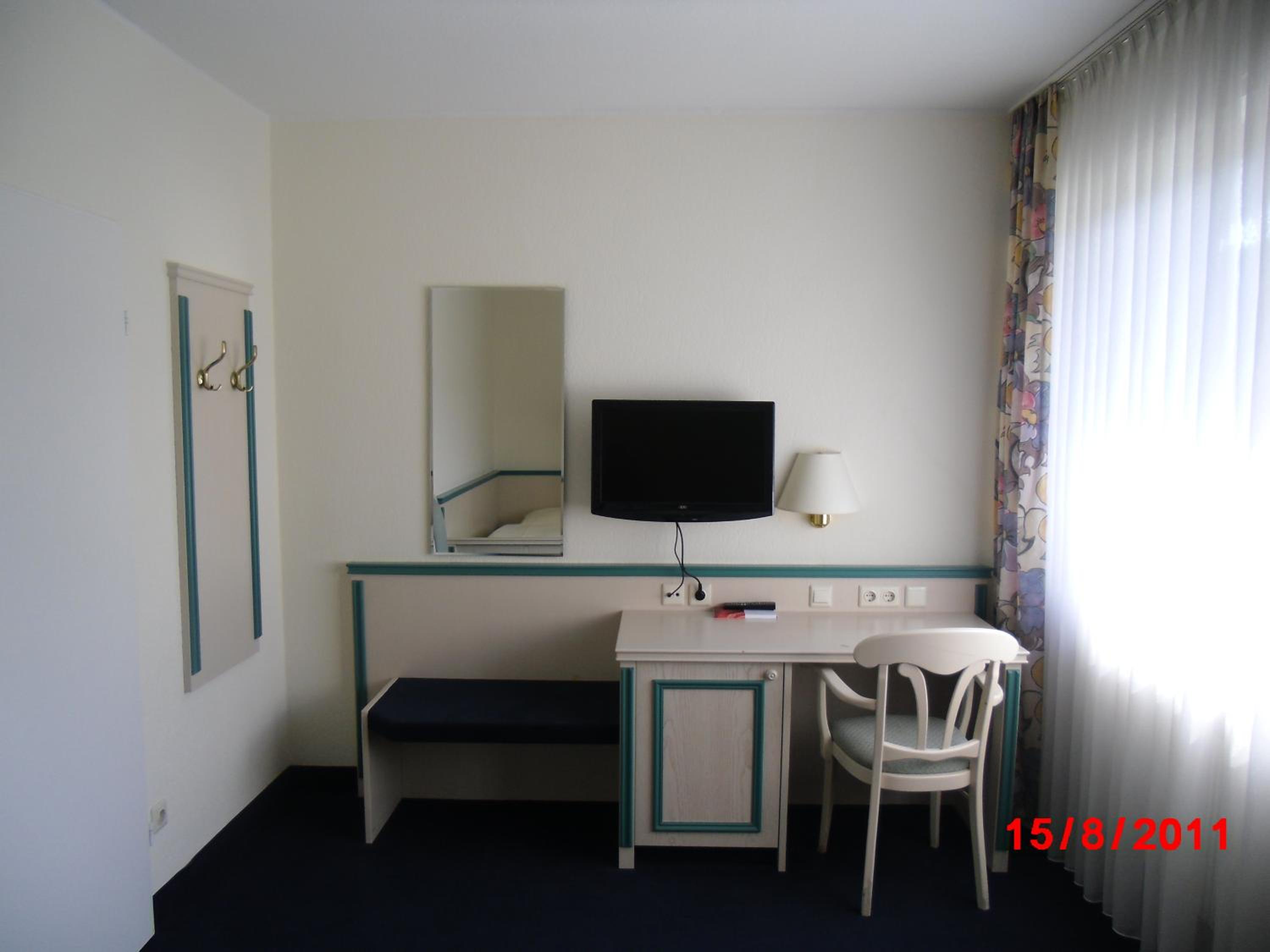 Double Room - Photo 3