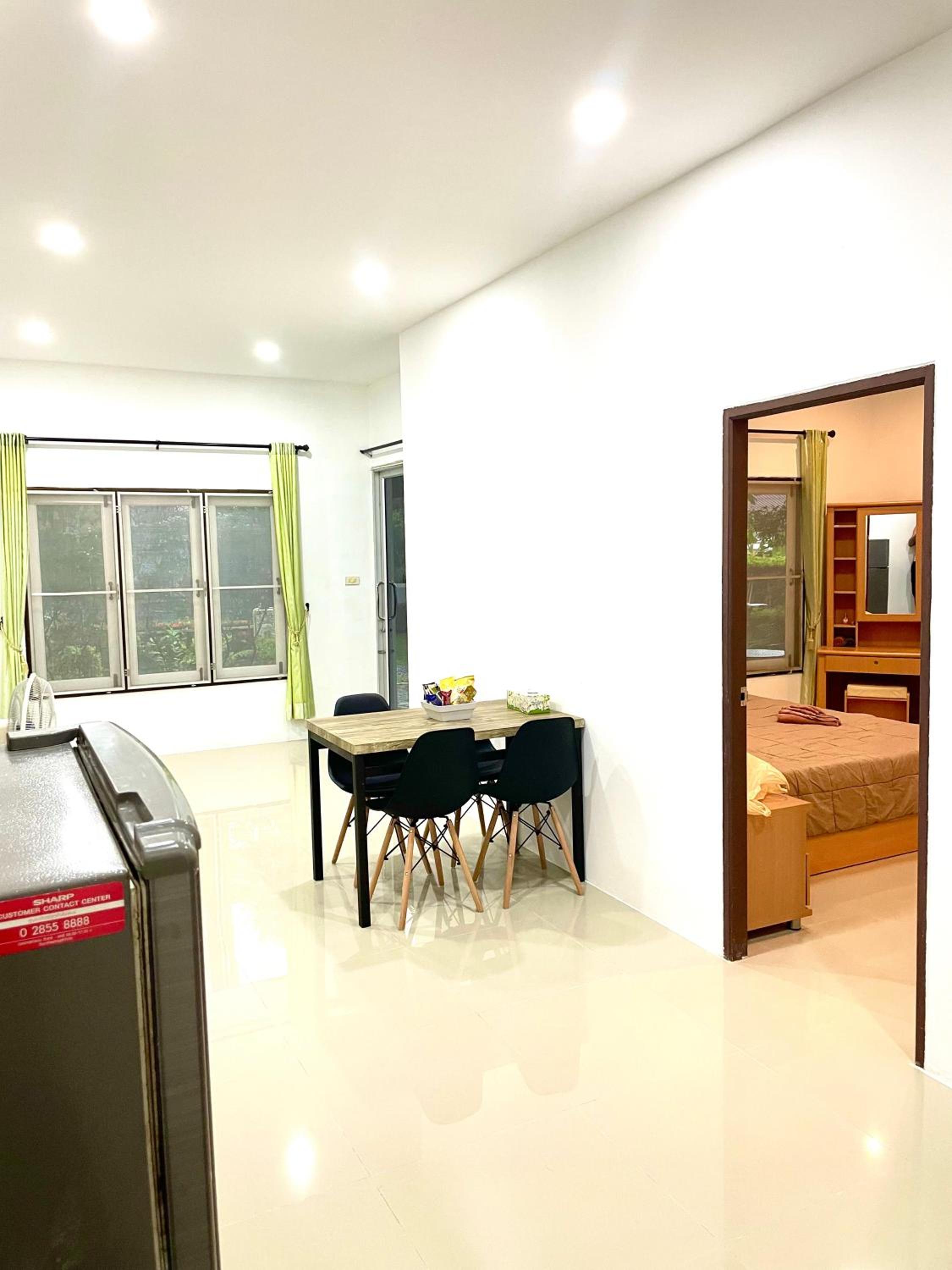 One-Bedroom House photo 2