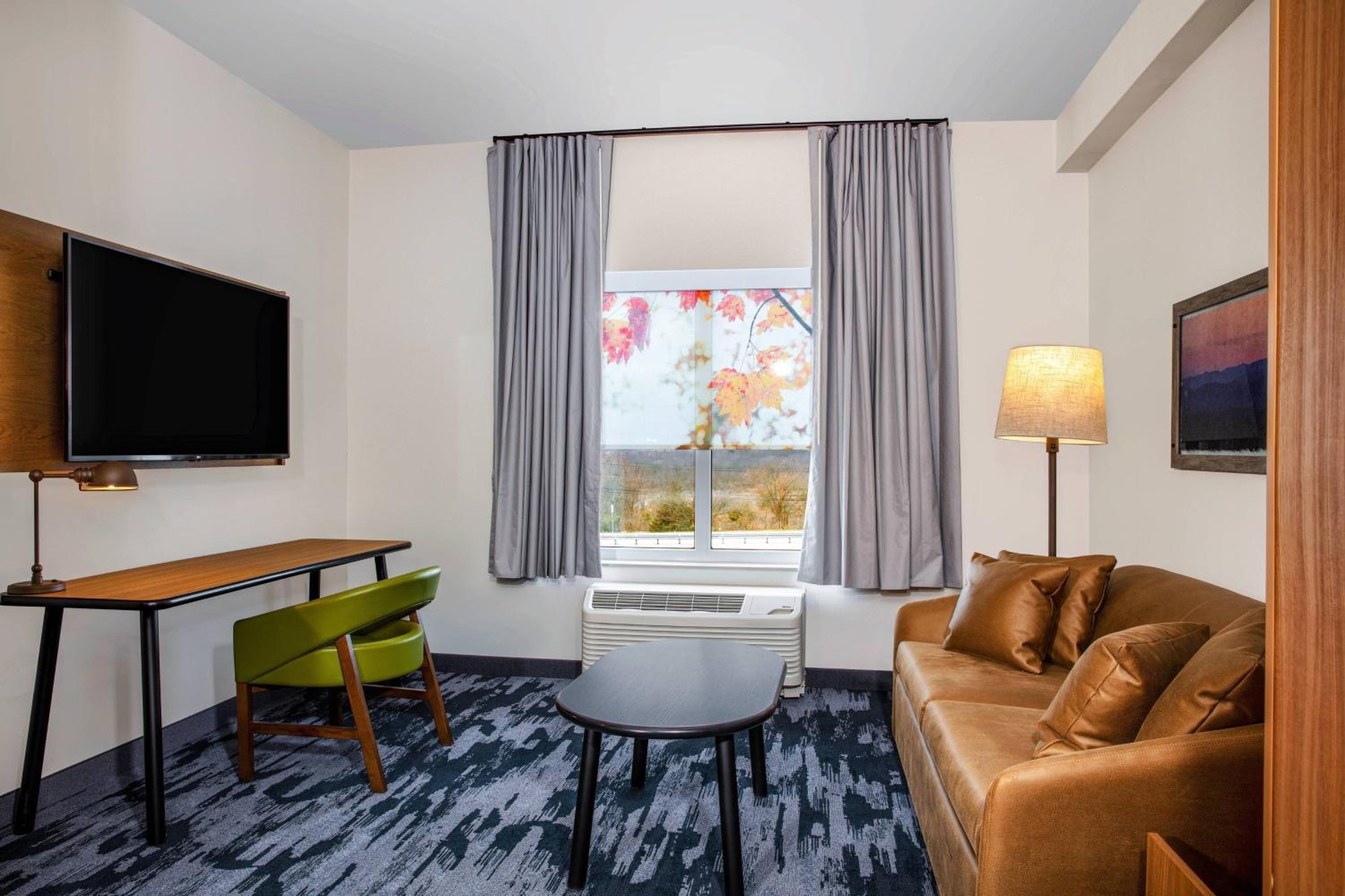 King Suite with Sofa Bed - Photo 5