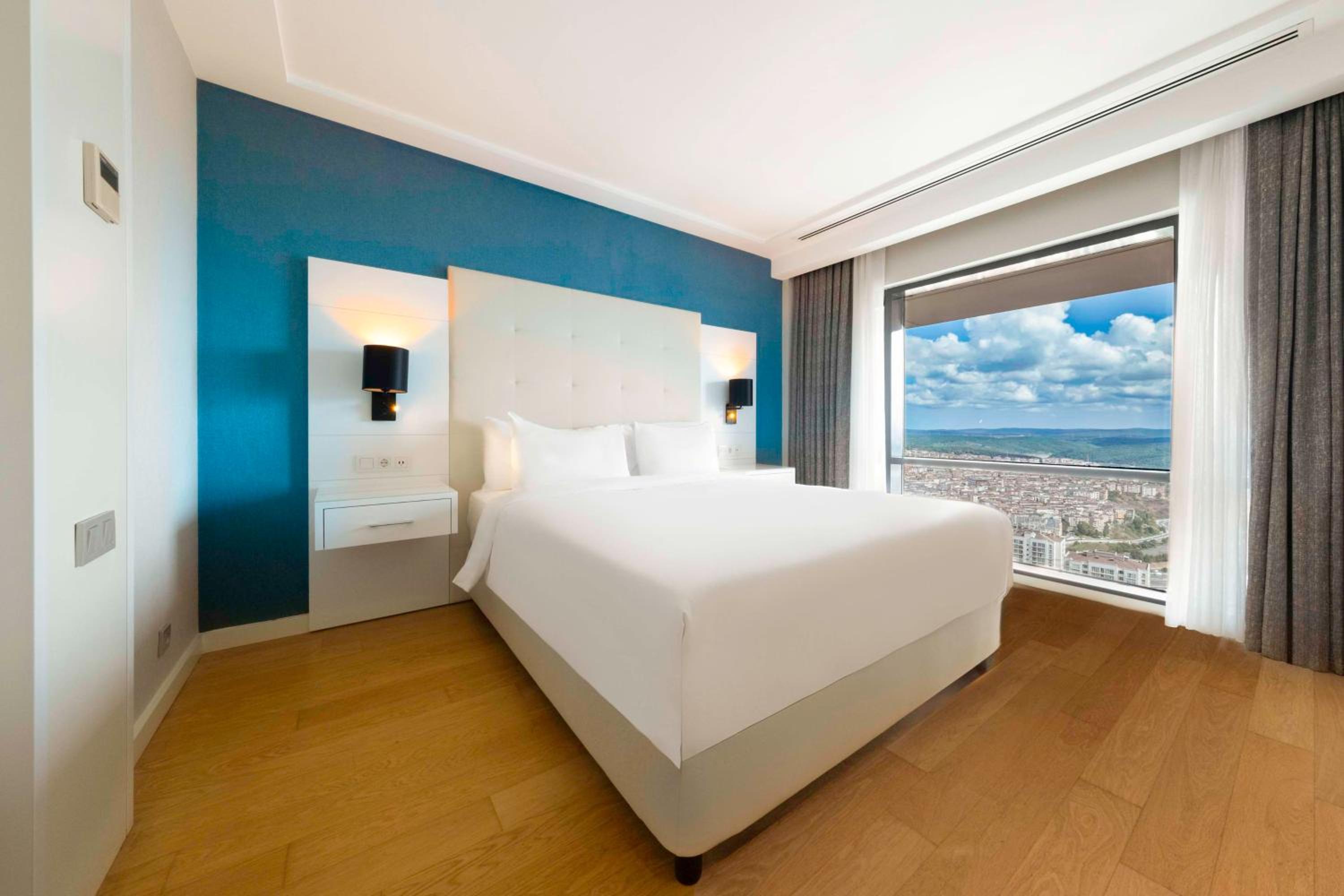 Four-Bedroom Presidential Suite