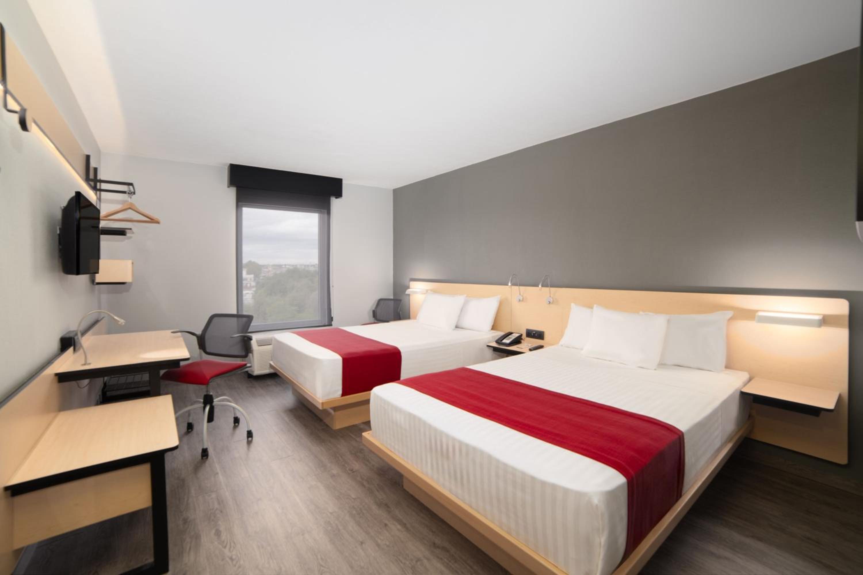 Double Room with Two Double Beds - Photo 1