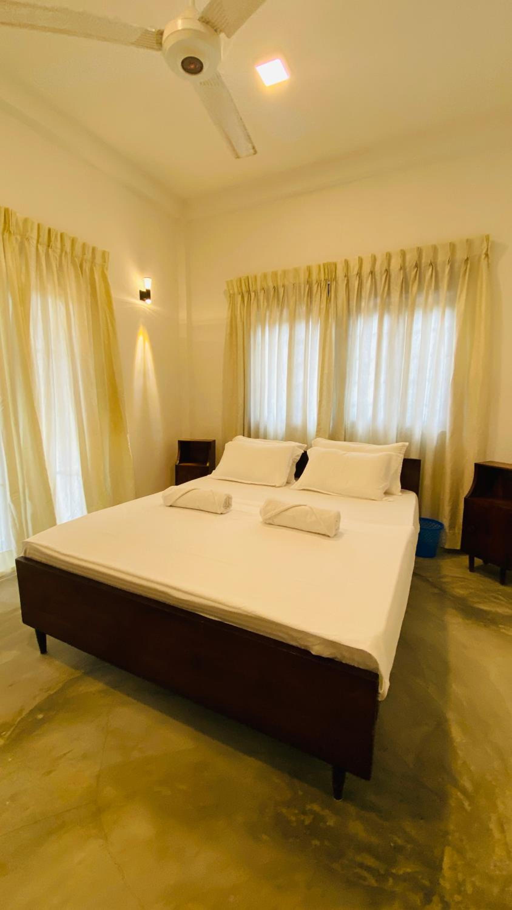 Double Room With Shared Bathroom
