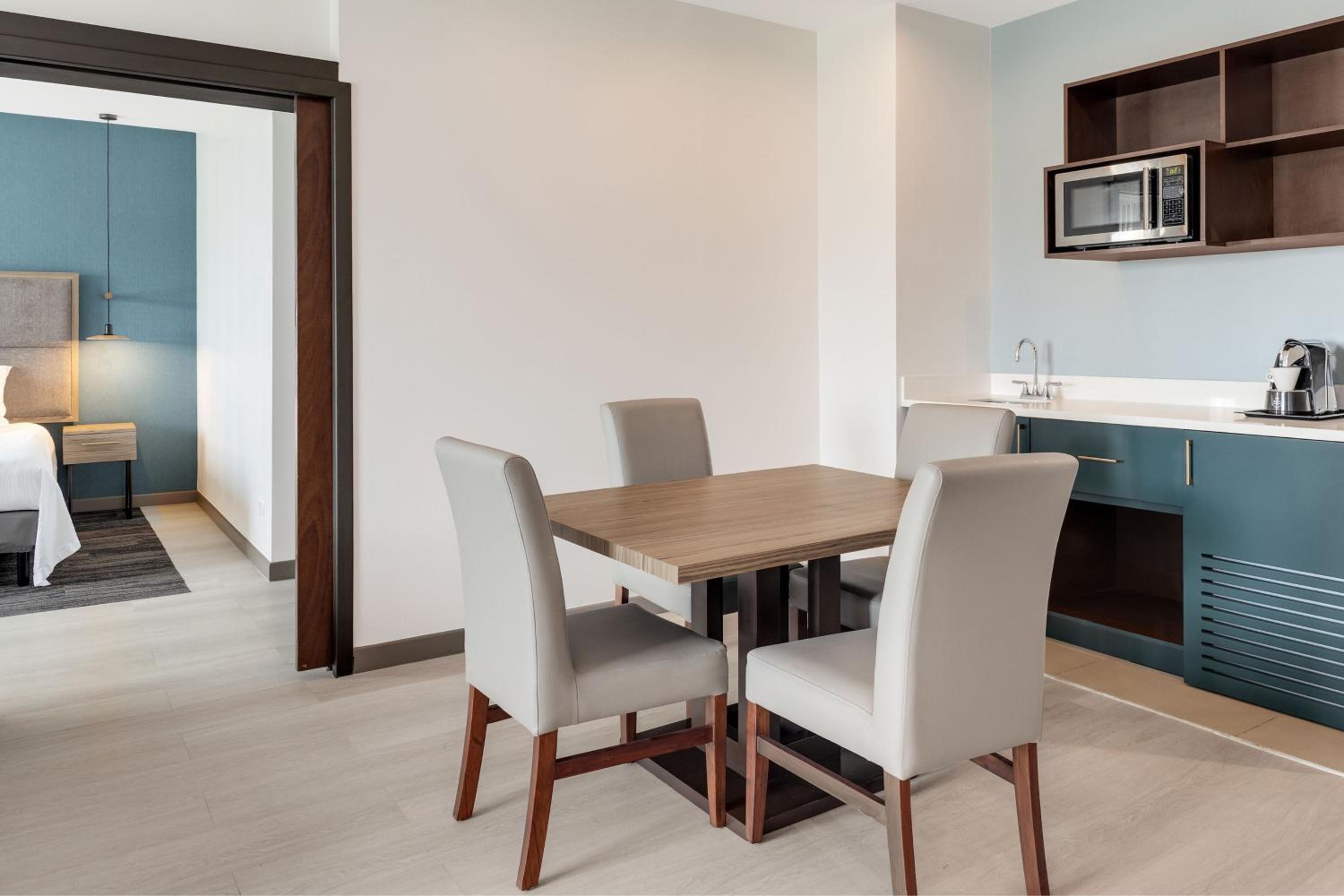 One-Bedroom Suite