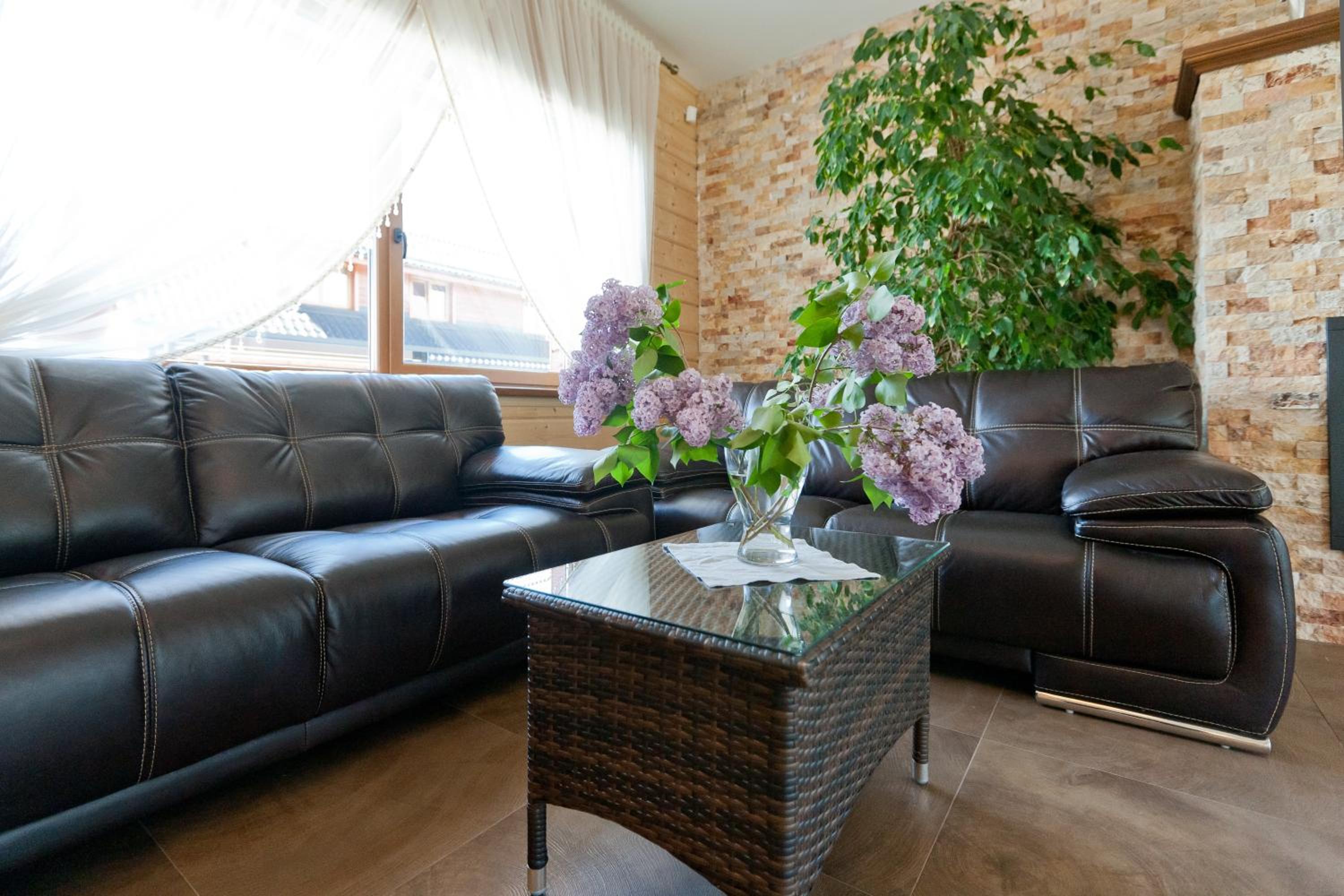 Six-Bedroom Villa  photo 1