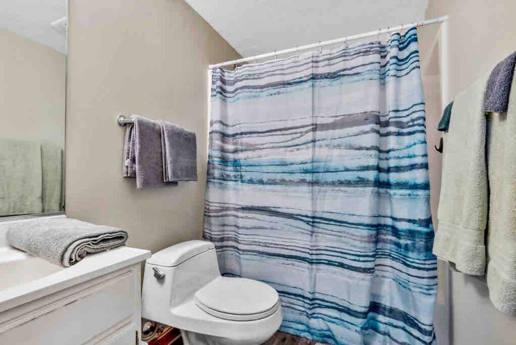 Four-Bedroom House photo 2