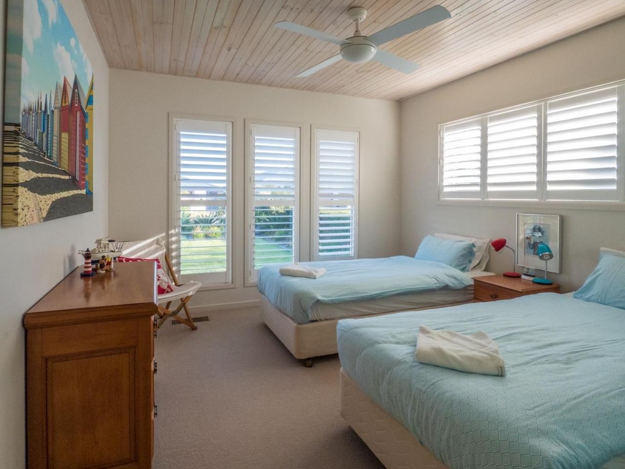 Three-Bedroom House photo 2