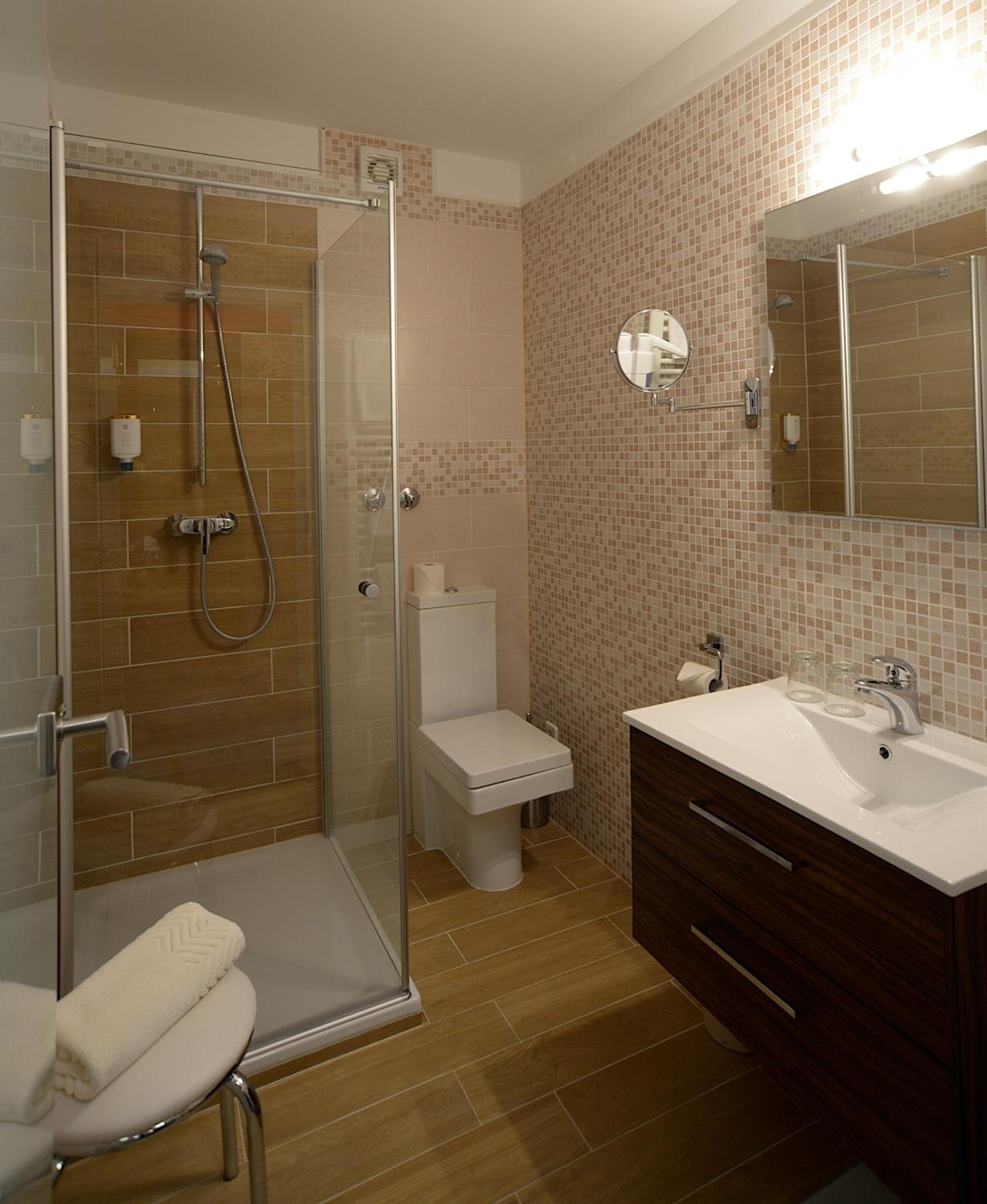 Standard Double Room - Photo 5
