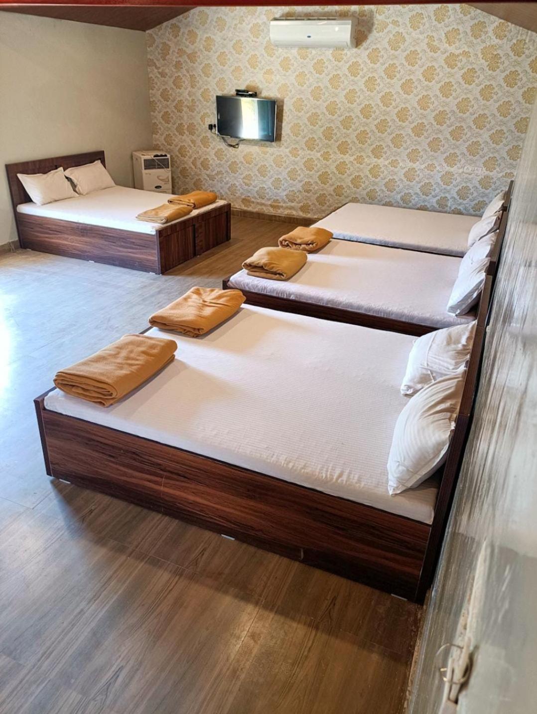 Deluxe Quadruple Room