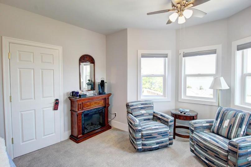 King Suite with Sea View