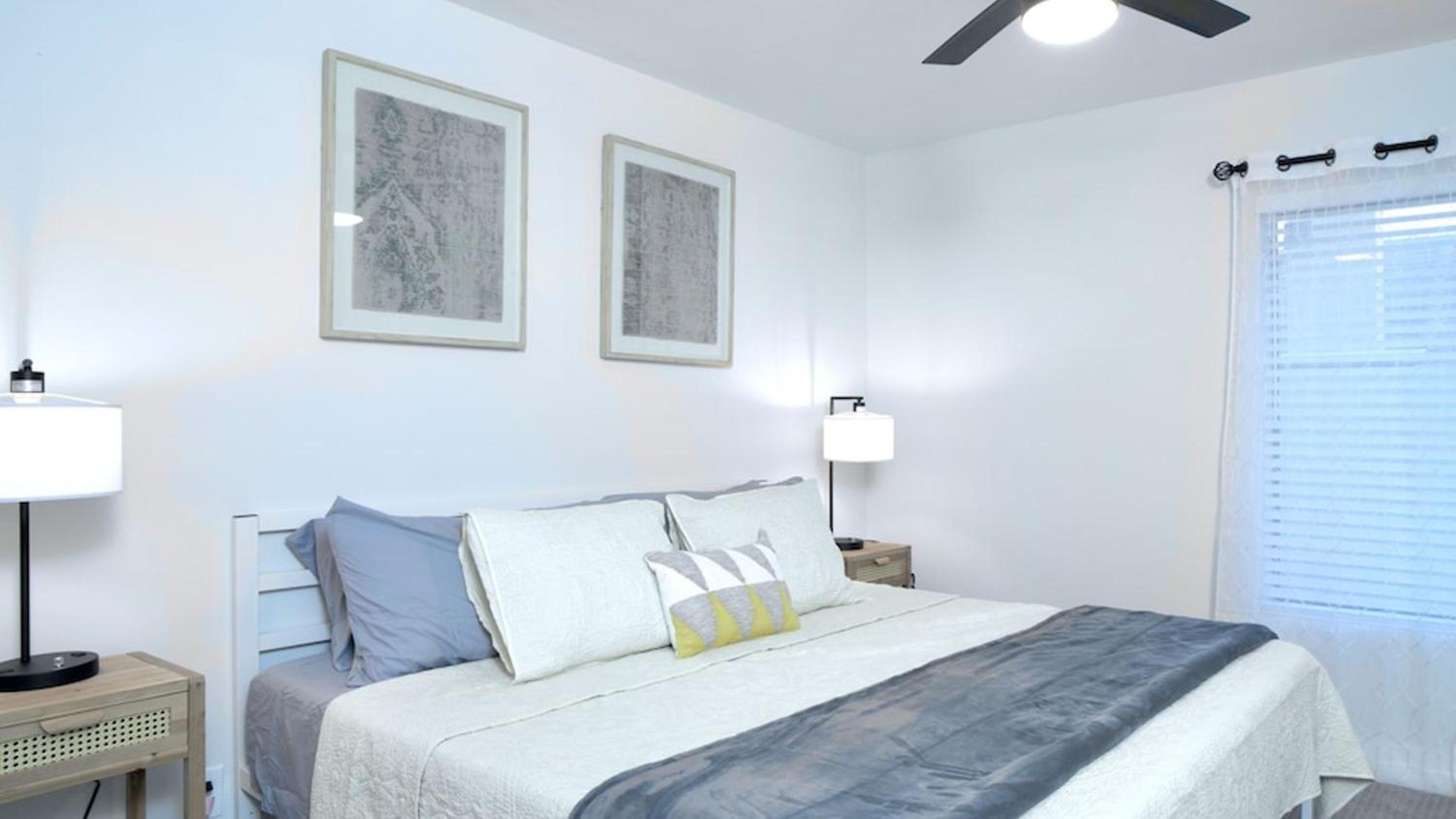 Five-Bedroom House photo 2