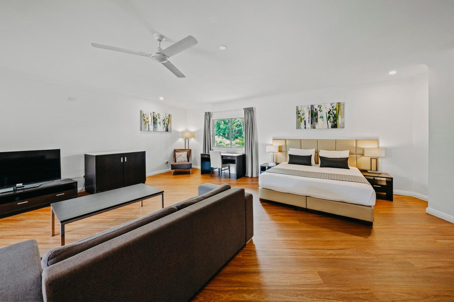 Spa King Suite - Photo 4