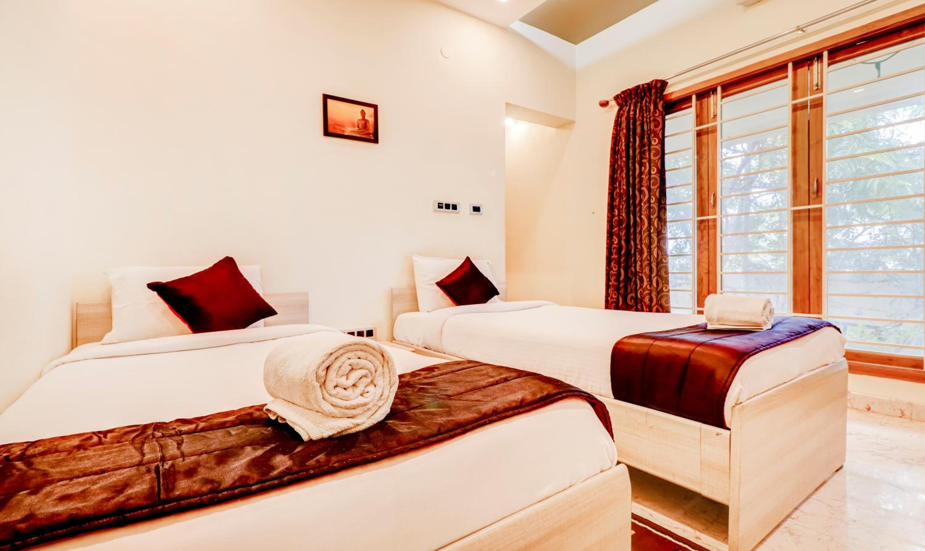 Standard Double or Twin Room photo 2