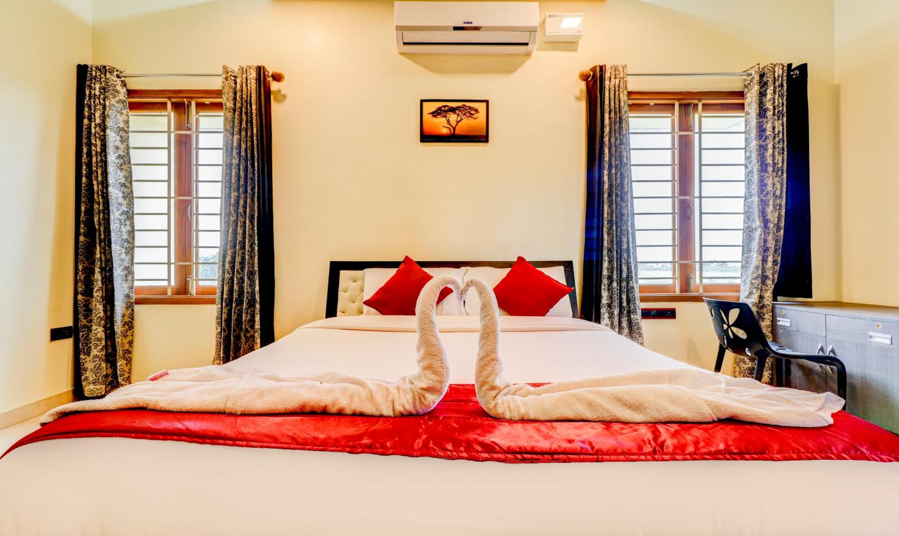 Standard Double or Twin Room photo 3
