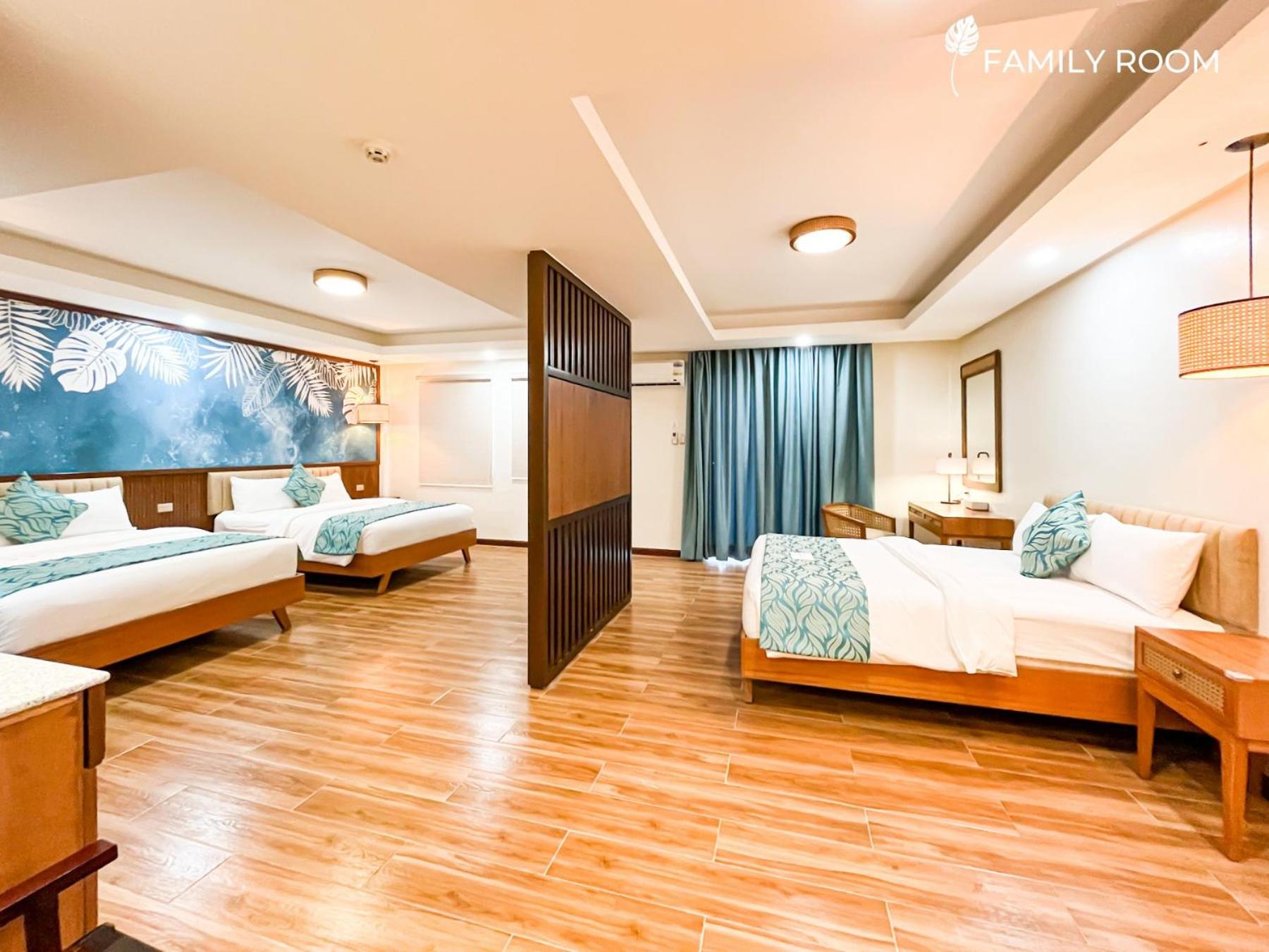 Family Room - Photo 3
