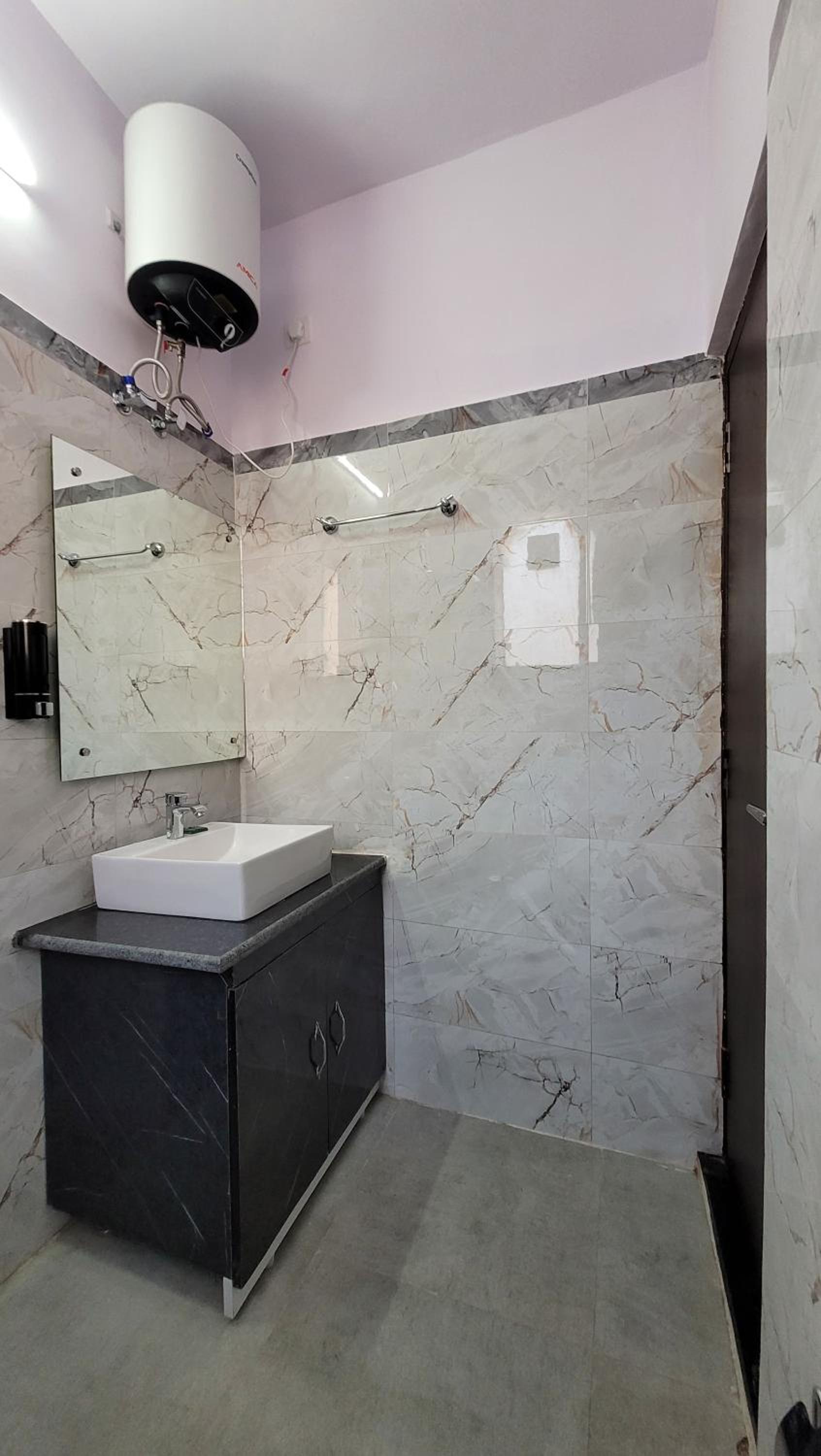 Deluxe Double Room with Balcony - Photo 22