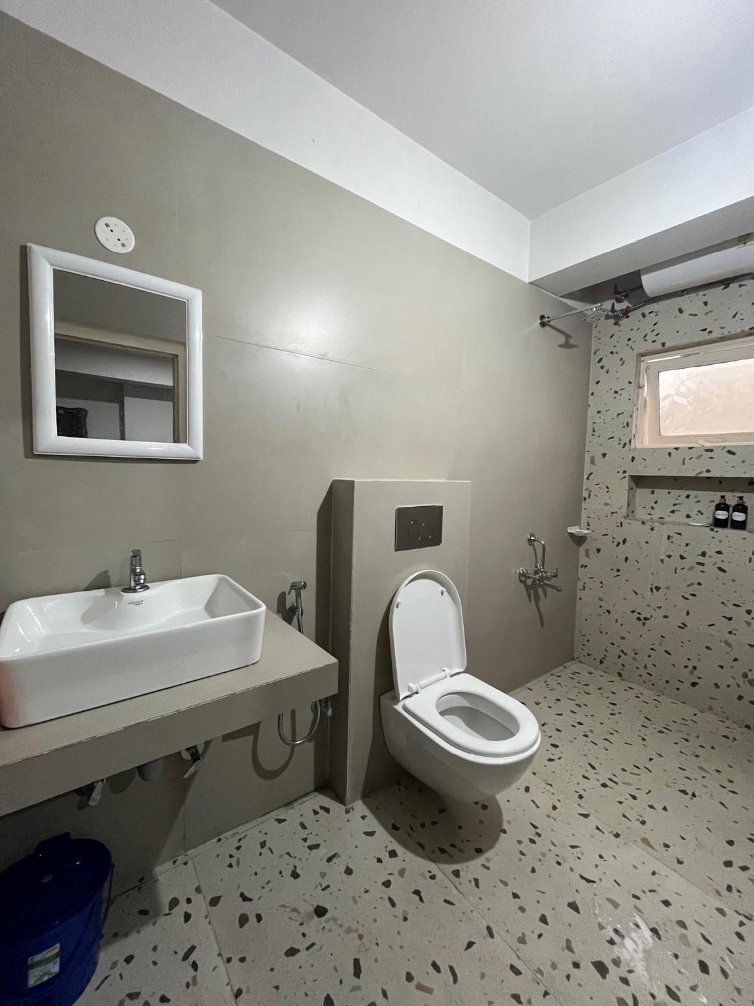 4-Bed Mixed Dormitory Room photo 2