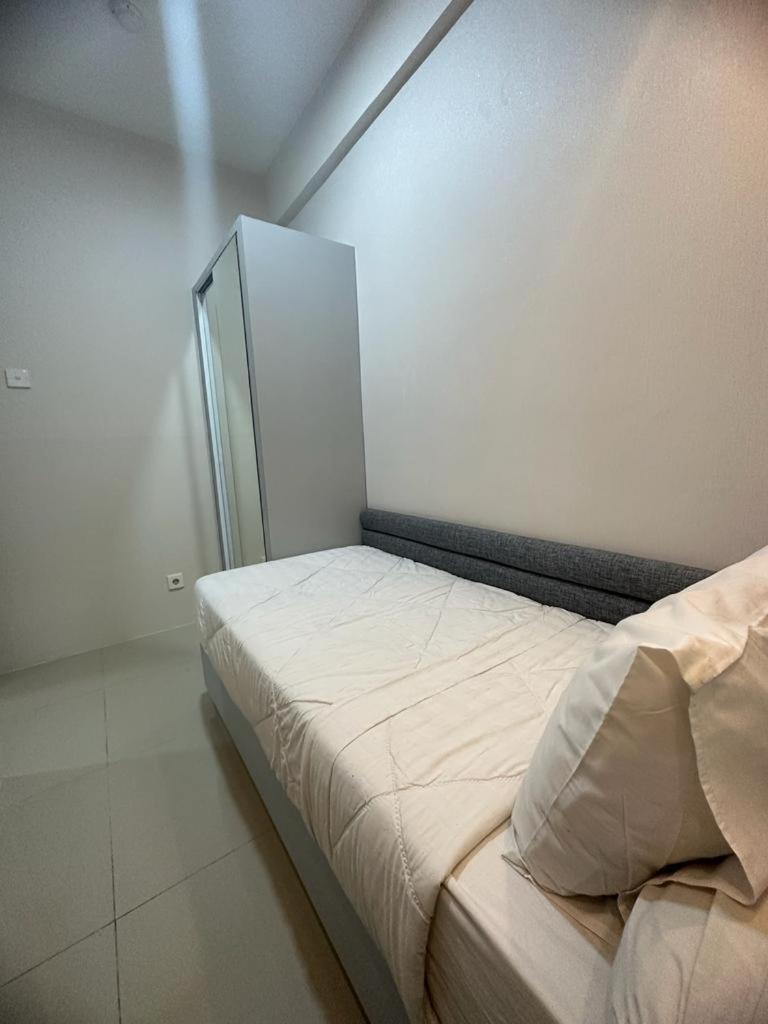 Two-Bedroom Apartment photo 2