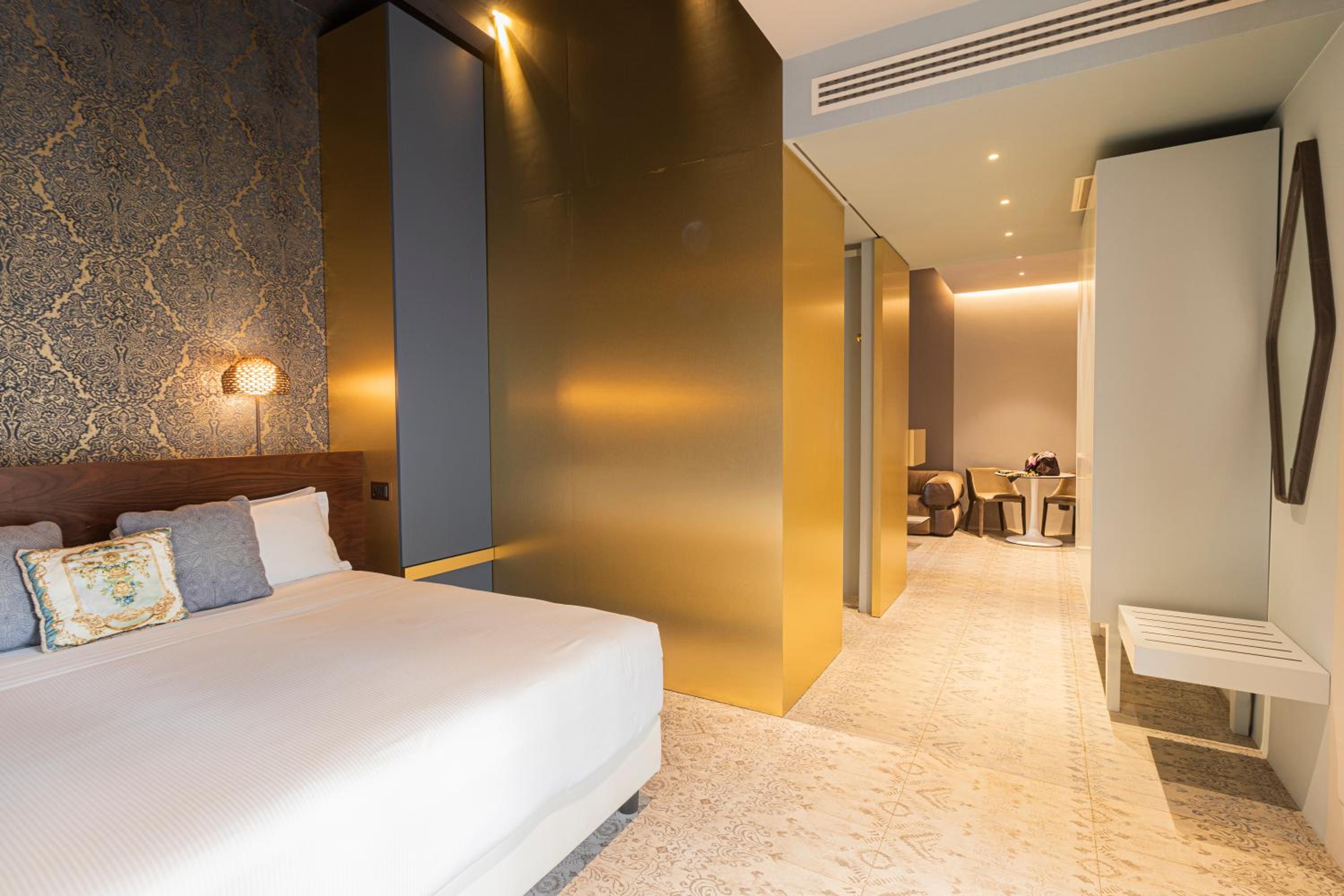 Junior Suite with Private Pool and Garden View - Photo 2