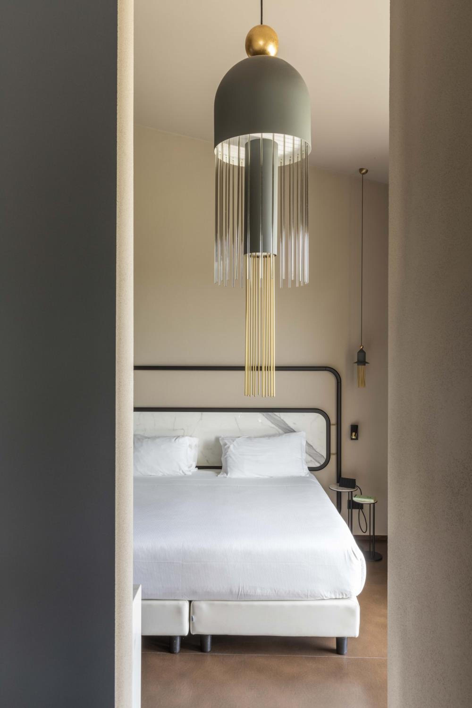 Suite with Private Pool - Photo 4