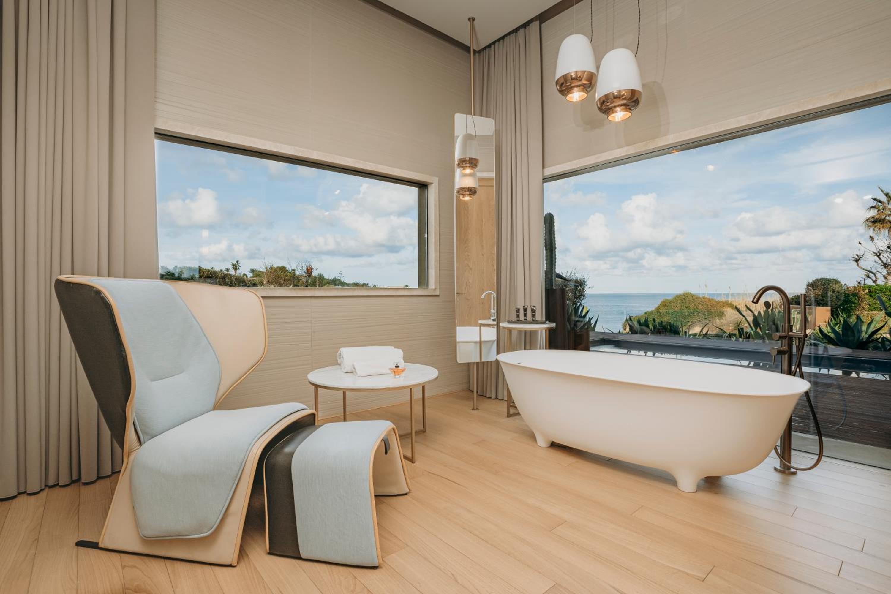 Two-Bedroom Villa with Private Pool and Sea View - Photo 4