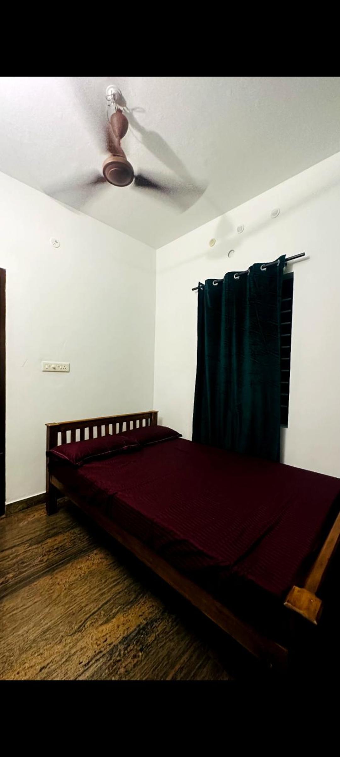 Budget Double Room photo 2