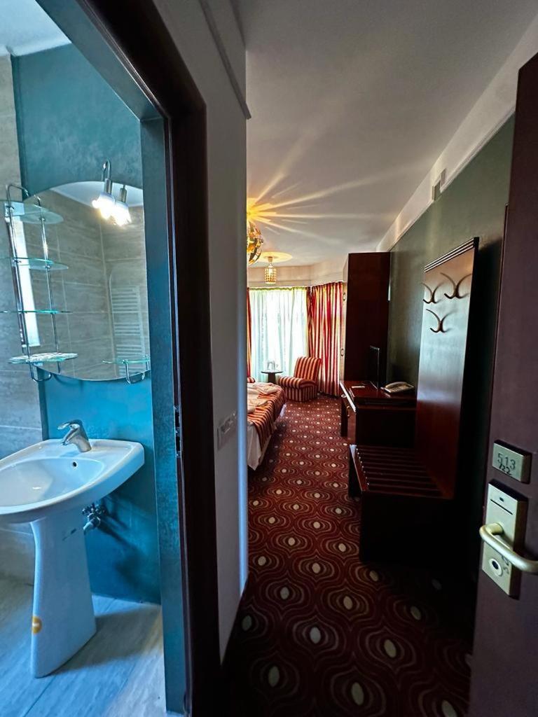 Standard Twin Room photo 1