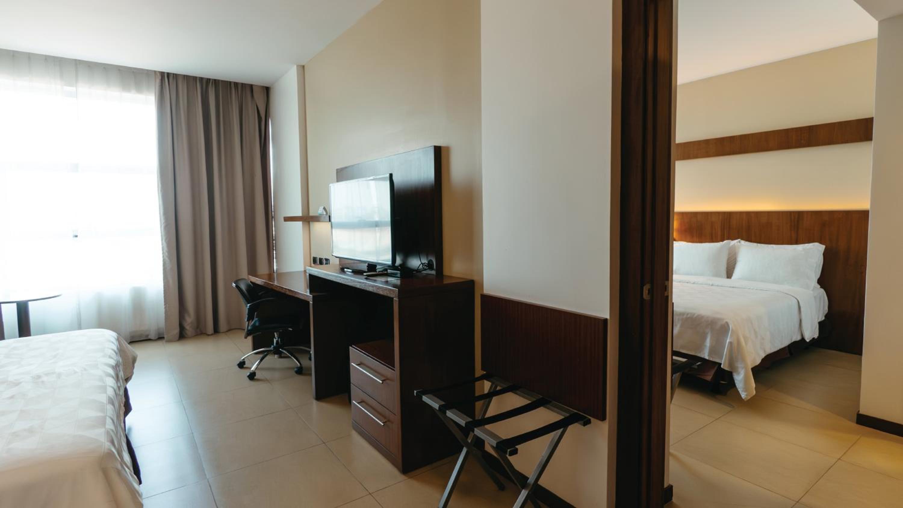 Standard King Room - Accessible