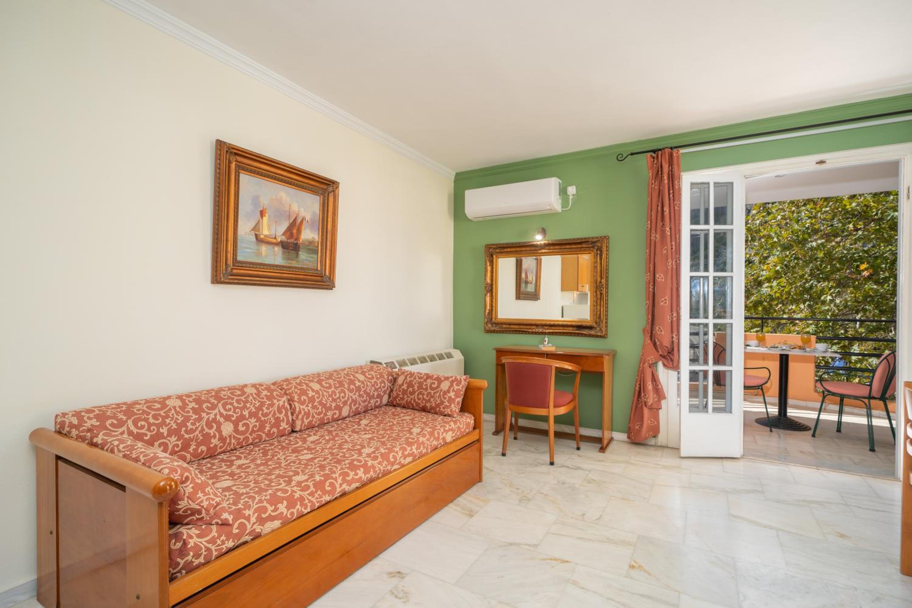 Superior Apartment - Photo 3