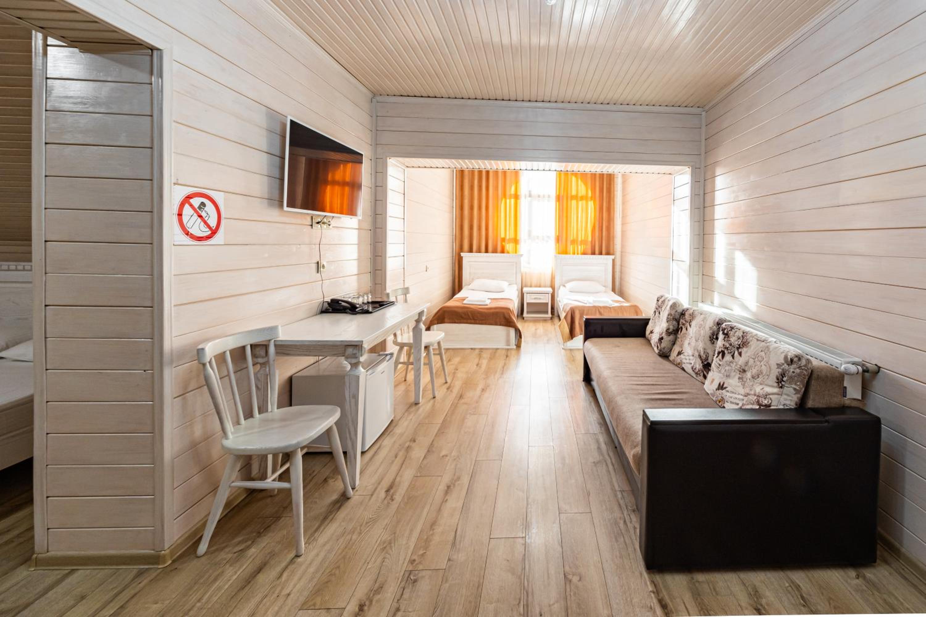 Family Suite photo 2