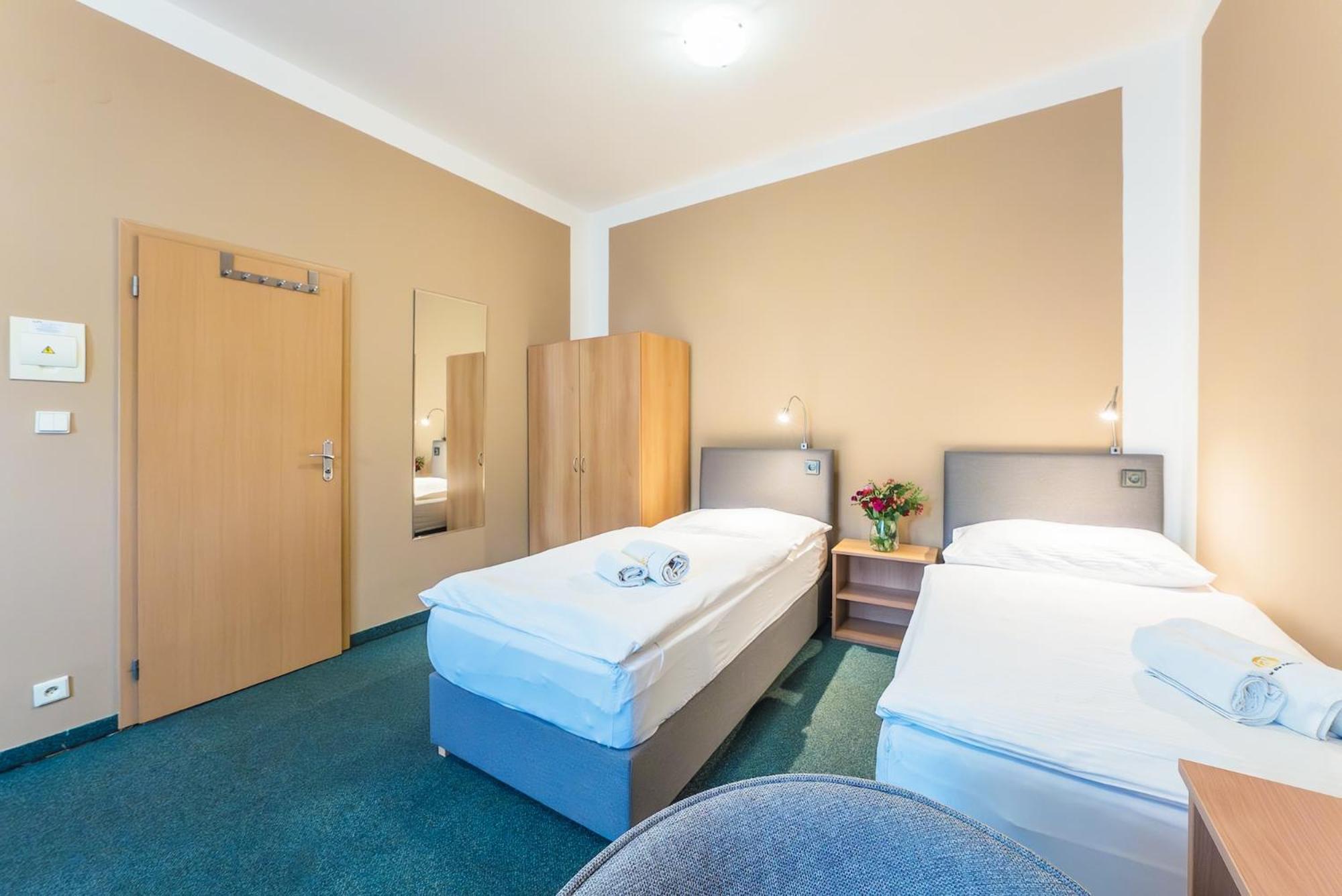 Classic Triple Room photo 2