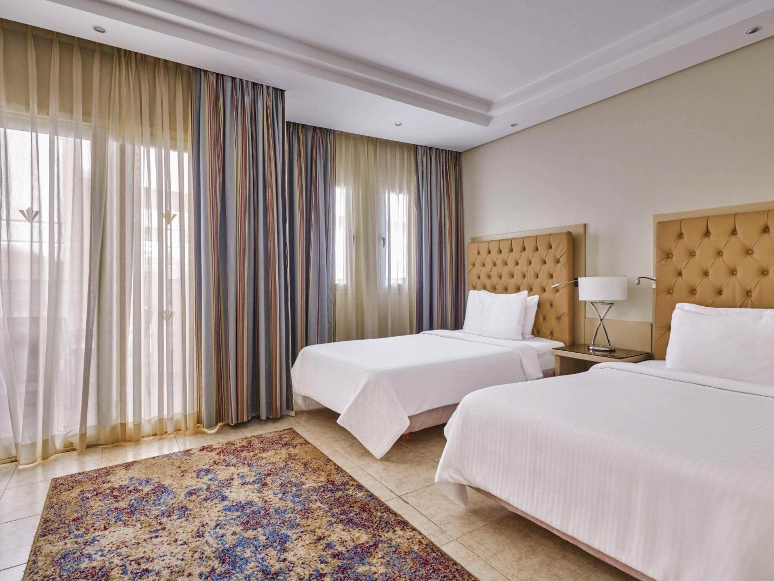 Superior Room Aqua Twin Bed - Photo 1