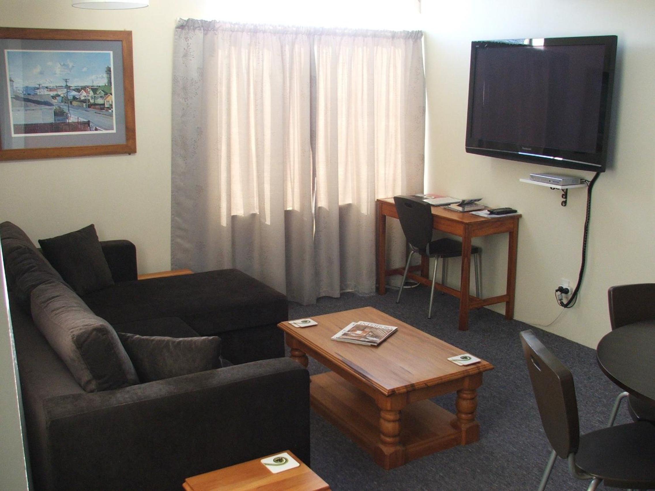 Two-Bedroom Apartment with kitchen photo 1
