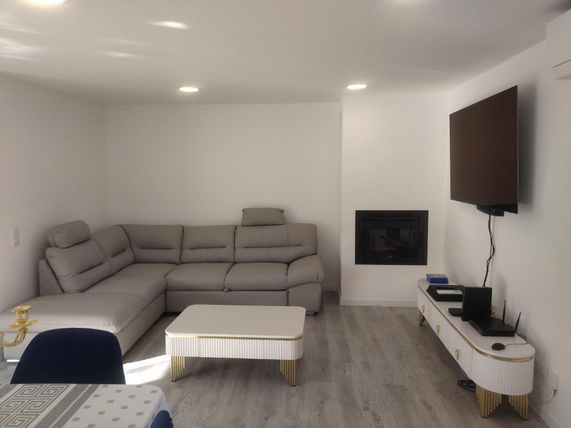 Villa photo 1